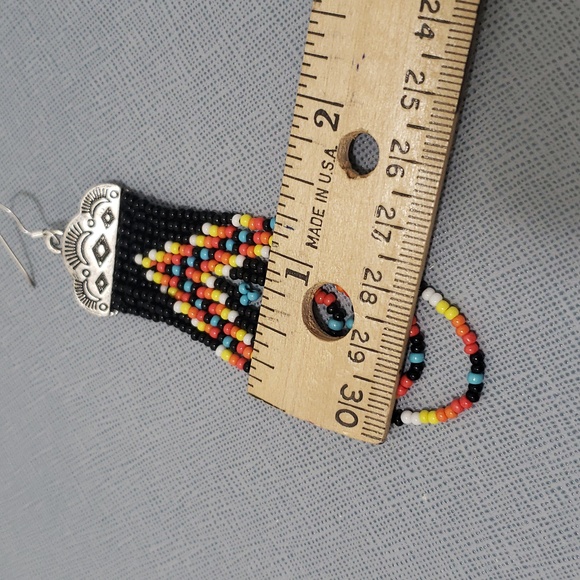 NWOT Beautiful Small Bead Peyote Stitch Earrings - Picture 6 of 6